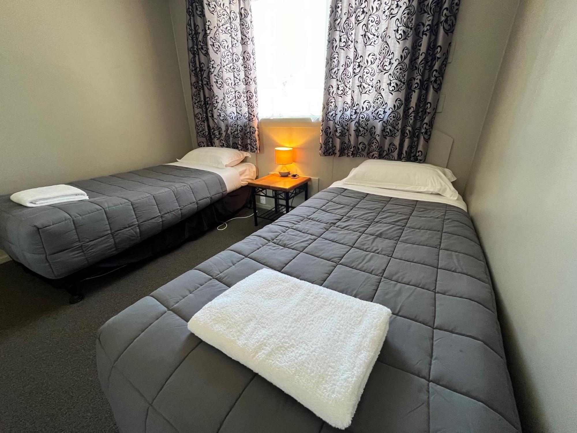 Manuka Crescent Motel Wanaka Exteriör bild