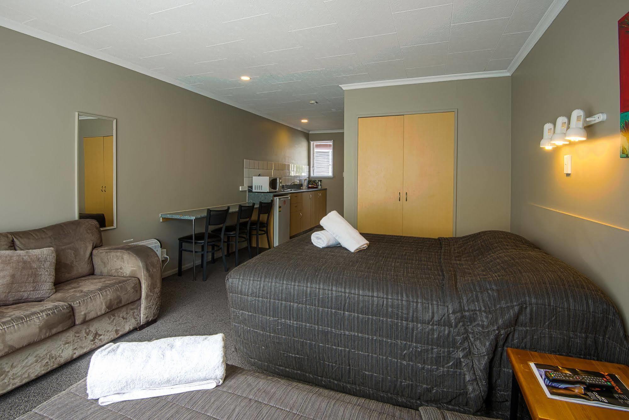 Manuka Crescent Motel Wanaka Exteriör bild